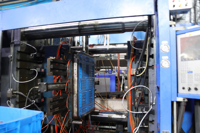 吹塑托盤(pán)生產(chǎn)工藝